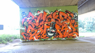 Graffiti Wall - Photo by Hallunken - Smoky, smoke (2016)