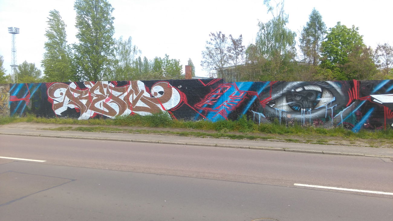 Graffiti Wall - Photo by Hallunken - REPO