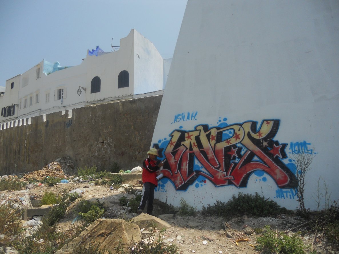 Graffiti Bombing in Asilah - Photo by Hams (2013)