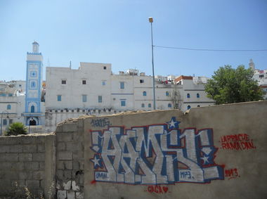 Graffiti Bombing in El Araich - Photo by Hams - mp3 (2013)