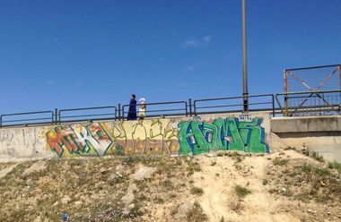 Graffiti Bombing in Fes - Photo by Hams