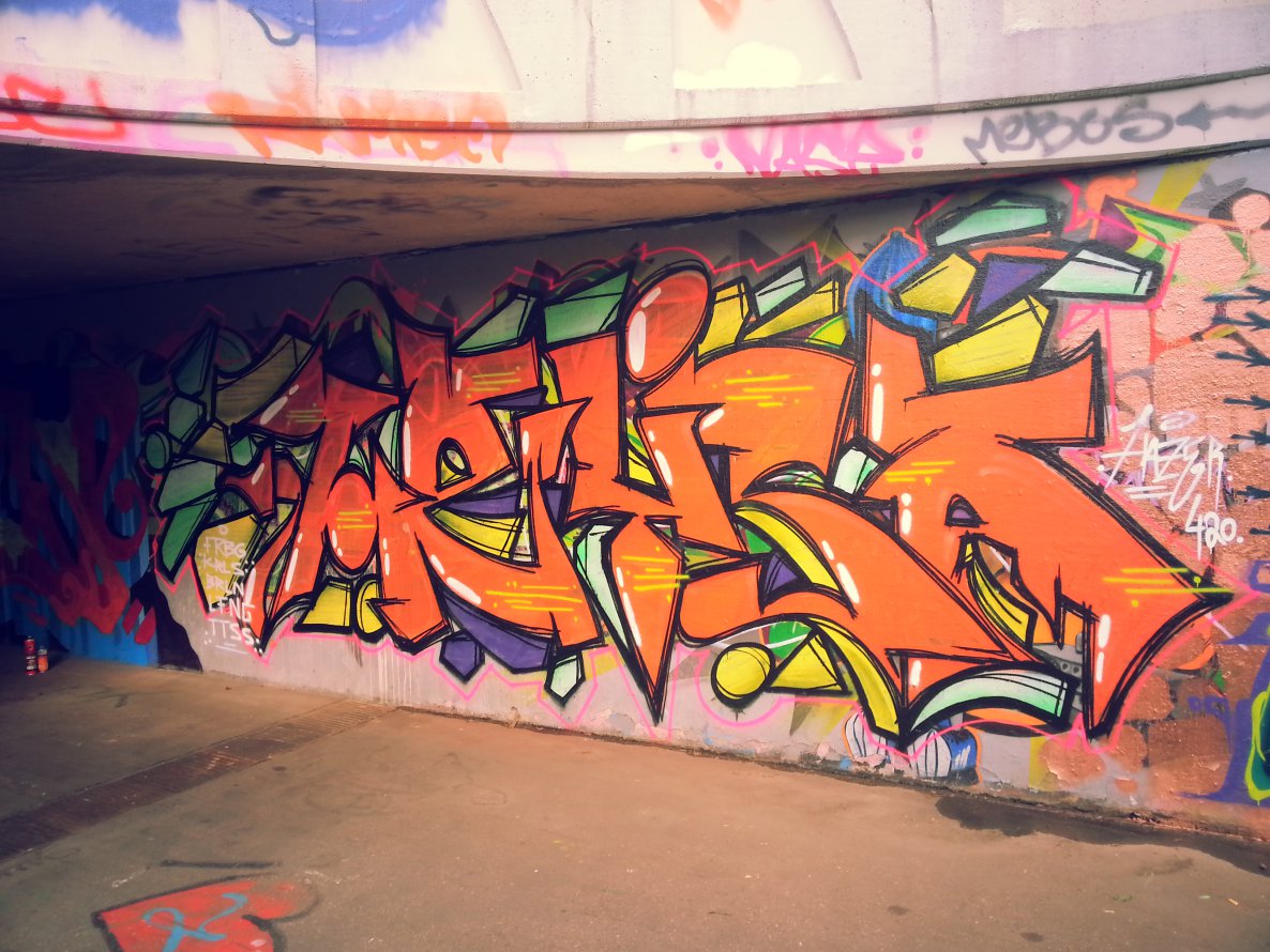 Graffiti Wall in Freiburg - Photo by Handkante - heysa, hazer, 420
