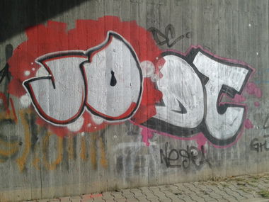 Graffiti Wall - Photo by Handykamera