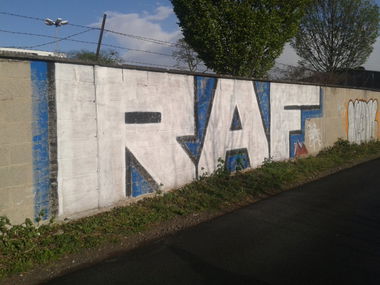 Graffiti Bombing in Wiesbaden - Photo by Handykamera - RAF
