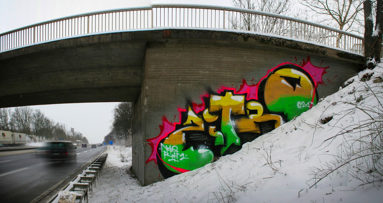 Graffiti Wall - Photo by HansFirlefanz - zitro, zitrone, autobahn