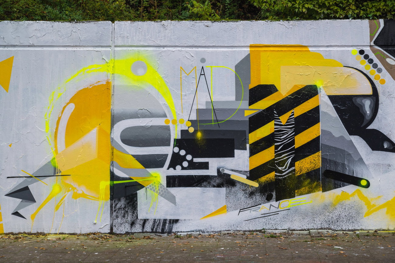 Graffiti Wall - Photo by HansFirlefanz - semor