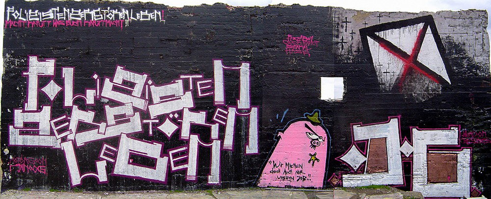 Graffiti Wall - Photo by HansFirlefanz - oozy, oink