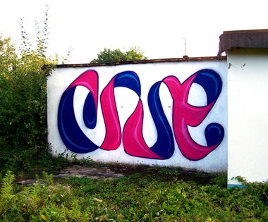 Graffiti Wall - Photo by HansFirlefanz - cru, crue, crew