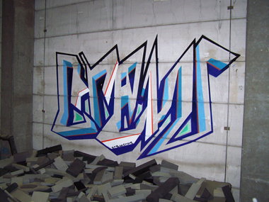 Graffiti Wall - Photo by HansFirlefanz - cru, crue, crew