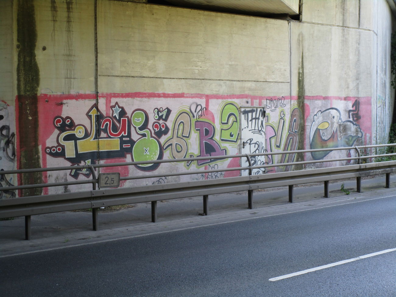 Graffiti Wall - Photo by HansGhetto