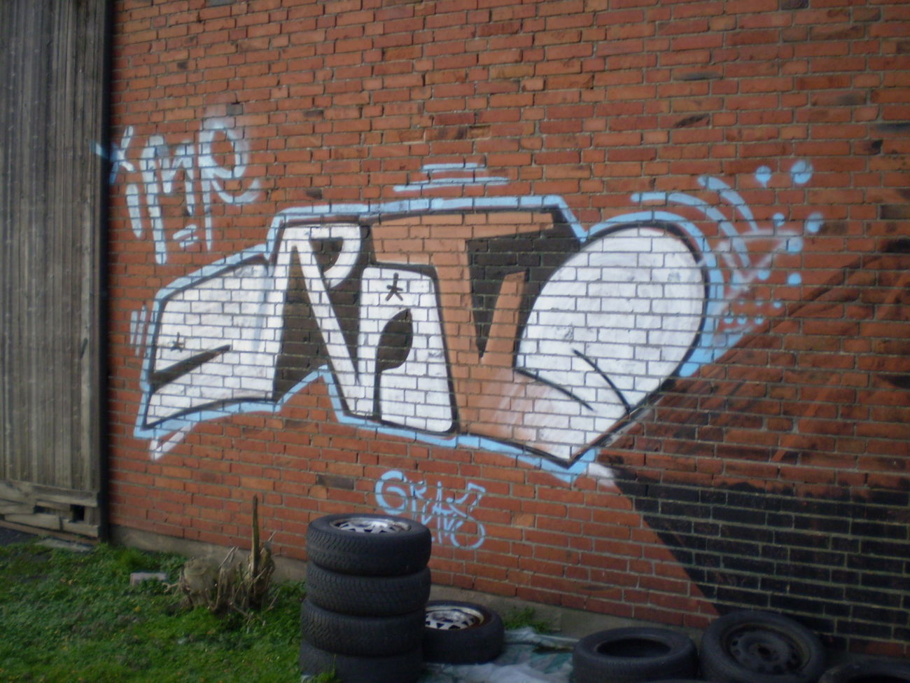 Graffiti Wall - Photo by HansGhetto - imr