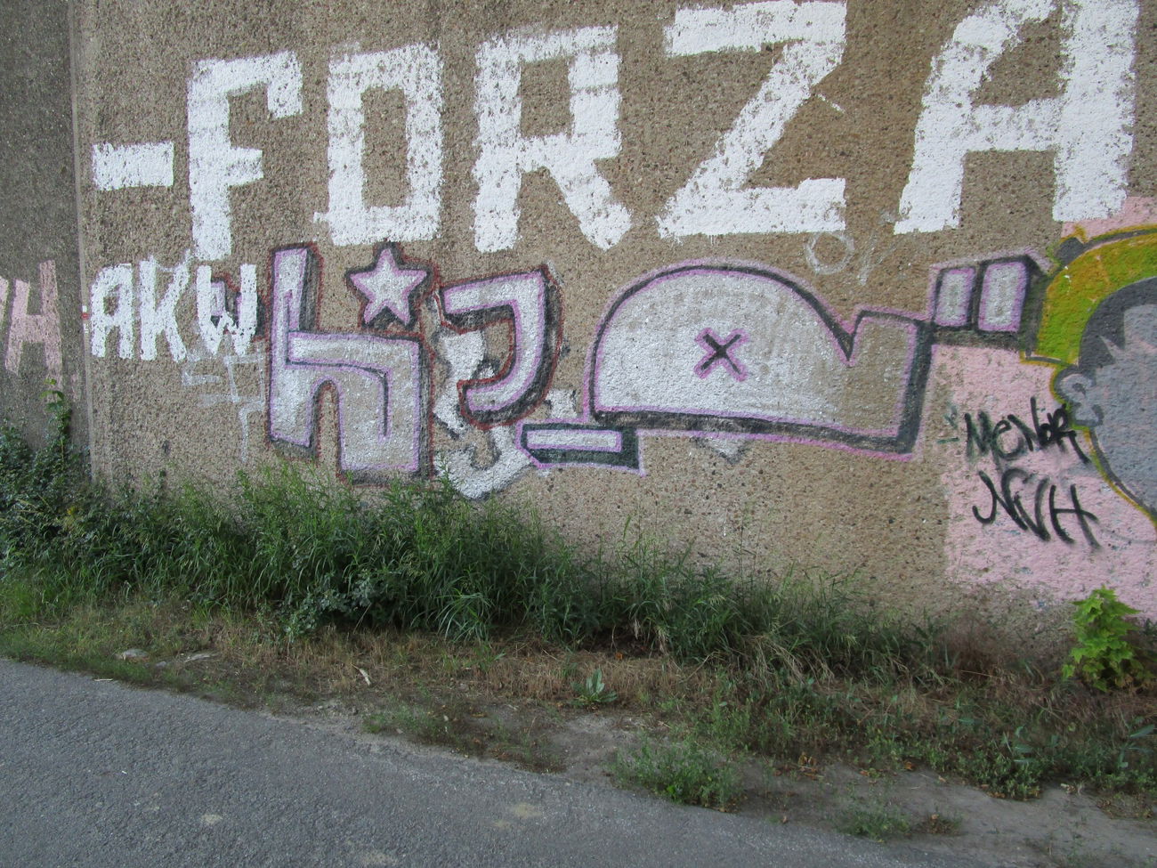 Graffiti Wall - Photo by HansGhetto