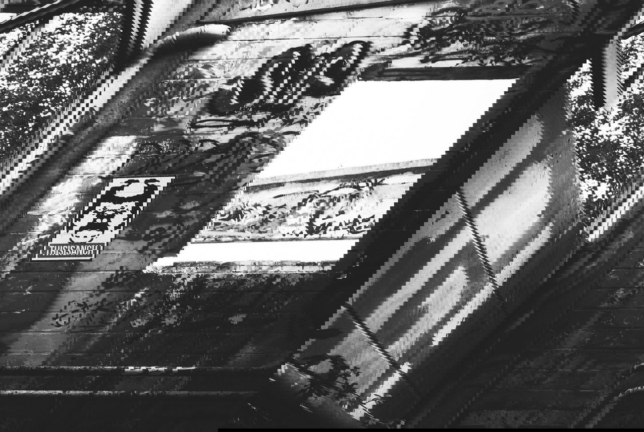 Graffiti Artwork - Photo by HansMeiser