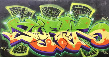 Graffiti Wall - Photo by Hansa82 - SURAKnsastartrek