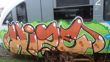 Graffiti Train - Photo by Haos1 - wize (2015)