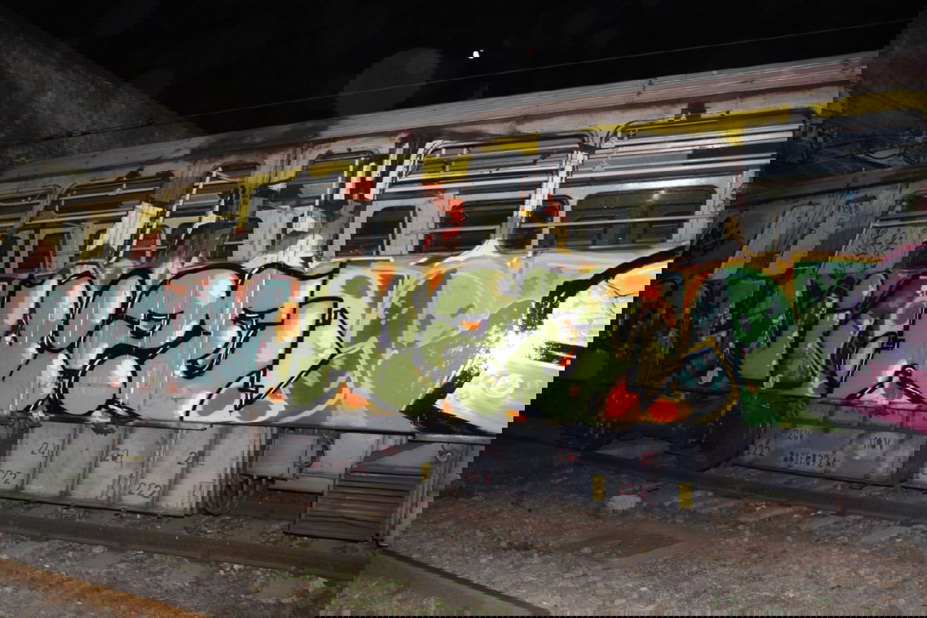 Graffiti Train in Bucure?ti - Photo by Haos1 - wize (2015)