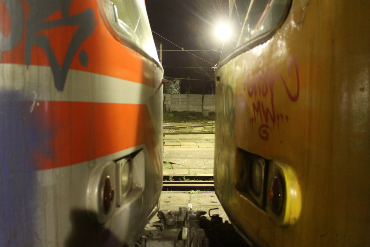 Graffiti Train in Bucharest - Photo by Haos1 - Wize, Mser, Rase (2015)