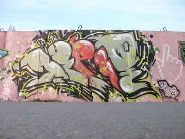 Graffiti Wall - Photo by HarzPiraten - Mero, Heis (2011)