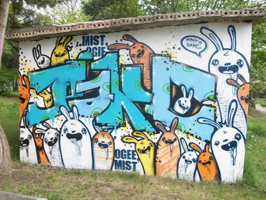 Graffiti Wall in Quedlinburg - Photo by HarzPiraten - Dakc, Huse, Heis (2009)