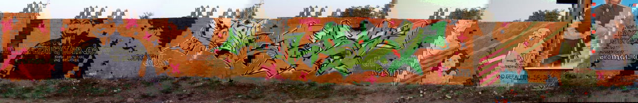 Graffiti Wall in Halle - Photo by HarzPiraten - Heis, Astma, Post (2005)
