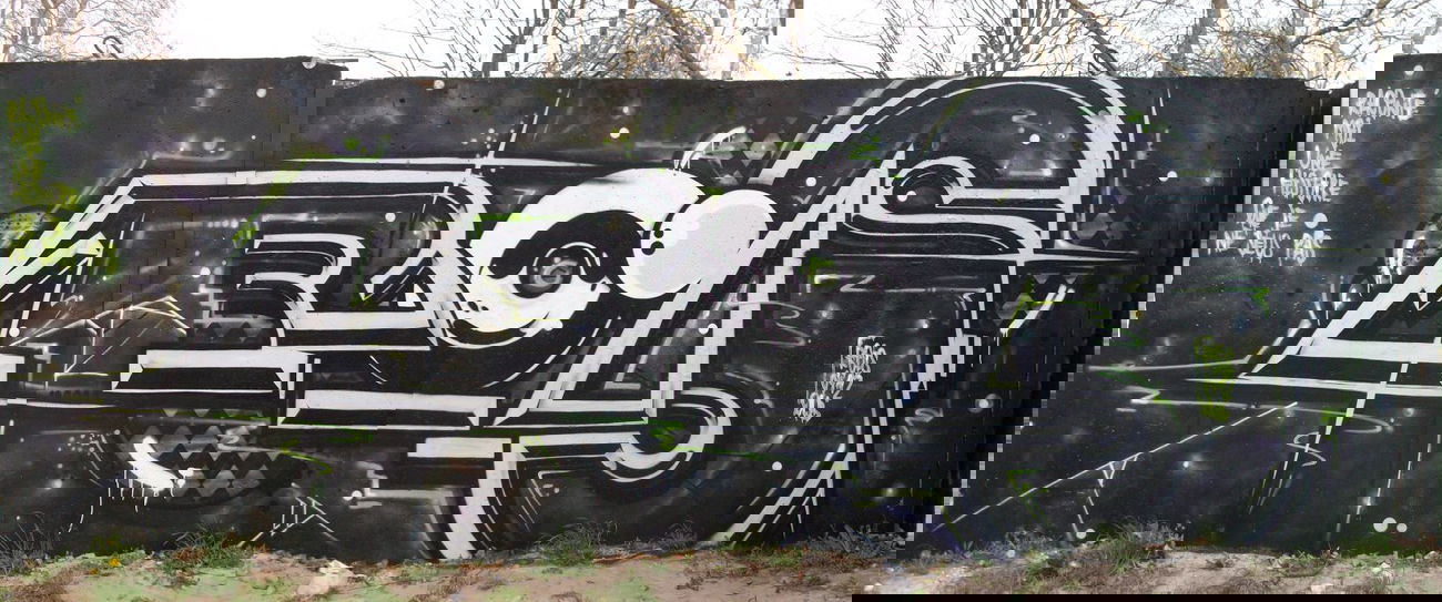 Graffiti Wall in Quedlinburg - Photo by HarzPiraten - Rois, Heis (2012)