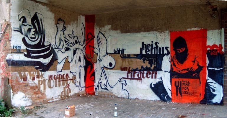 Graffiti Wall in Halberstadt - Photo by HarzPiraten - Remus, Dekor, Bähr (2004)