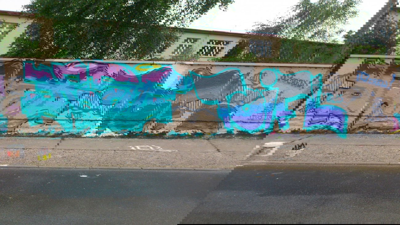 Graffiti Wall in Erfurt - Photo by HarzPiraten - Huse, Toifl (2013)