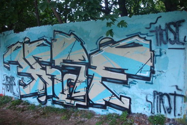 Graffiti Wall in Berlin - Photo by HarzPiraten - Huse (2013)