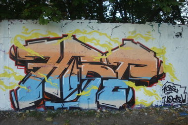Graffiti Wall in Berlin - Photo by HarzPiraten - Huse (2013)
