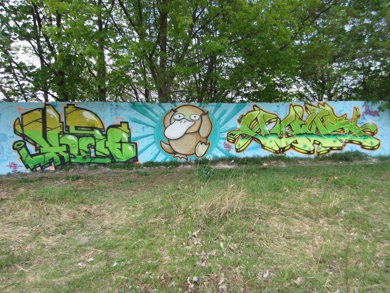 Graffiti Wall in Berlin - Photo by HarzPiraten - Huse, Vins (2013)