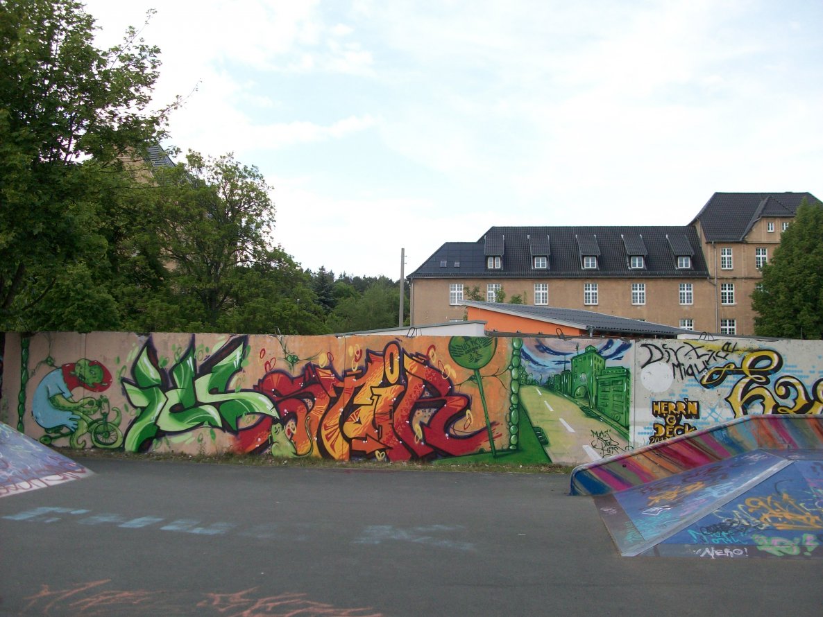 Graffiti Wall in Quedlinburg - Photo by HarzPiraten - Heis, Muas, Stoir (2014)