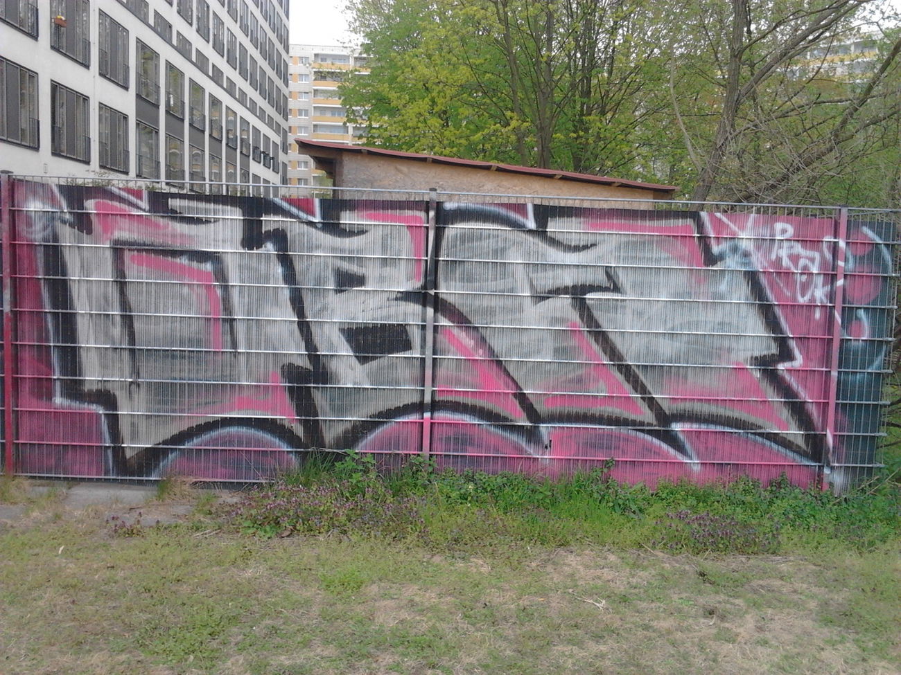 Graffiti Bombing in Berlin - Photo by Hauswart1120 - QBM, PRACK, PRAC