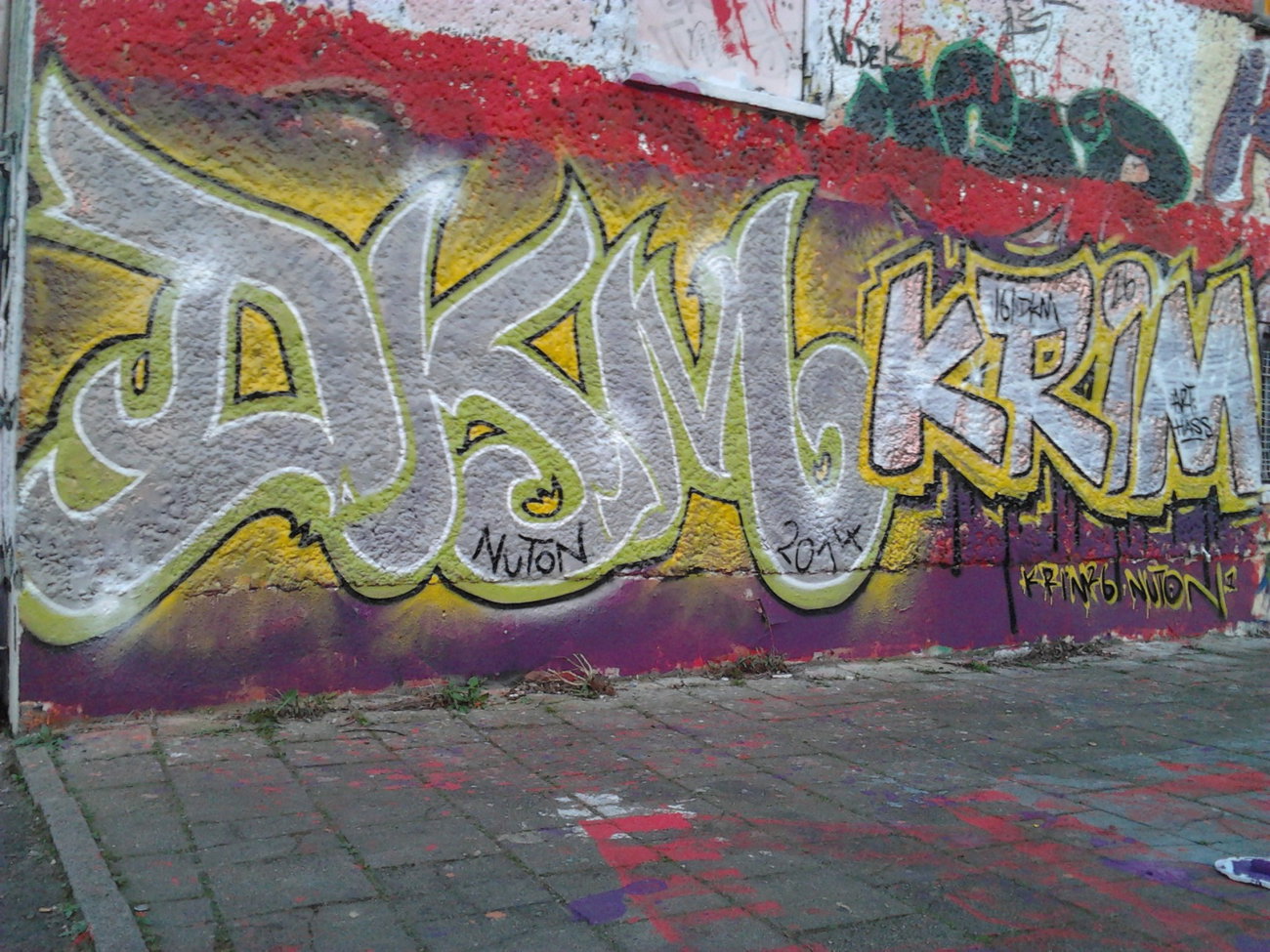Graffiti Wall in Berlin - Photo by Hauswart1120 - DKM, NEWTON, NUTON