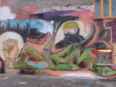 Graffiti Wall in Berlin - Photo by Hauswart1120 - DKM, EARL, FREE (2014)
