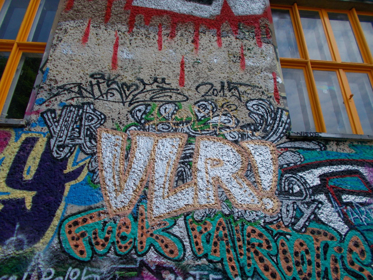 Graffiti Wall in Berlin - Photo by Hauswart1120 - VLR, KOPHEY, KOFIE (2015)