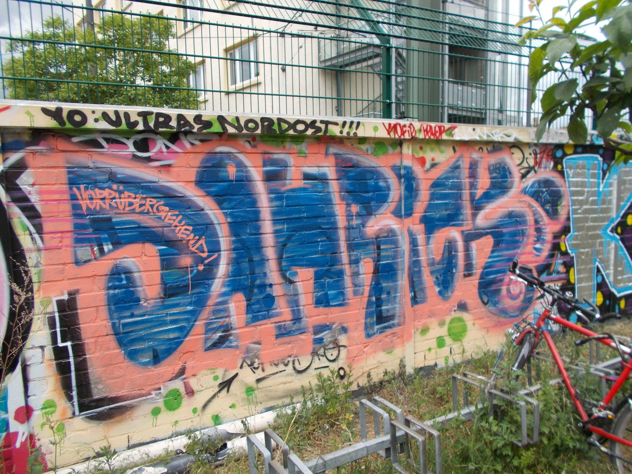 Graffiti Wall in Berlin - Photo by Hauswart1120 - DARIK, DARICK, DAHRICK (2015)