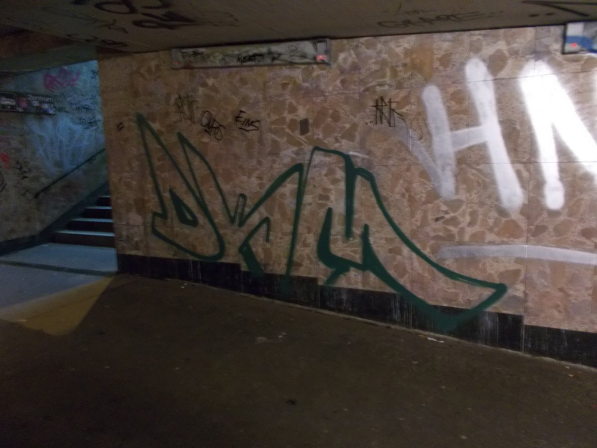 Graffiti Wall - Photo by Hauswart1120 - DKM (2015)
