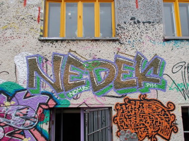Graffiti Wall in Berlin - Photo by Hauswart1120 - NEDEK, NOMB, PFM (2015)