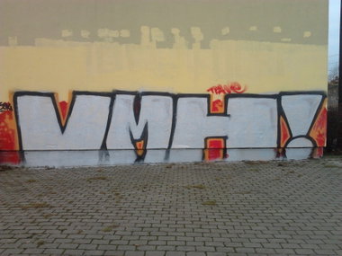 Graffiti in Berlin - Photo by Hauswart1120 - VMH, TRAVE (2014)