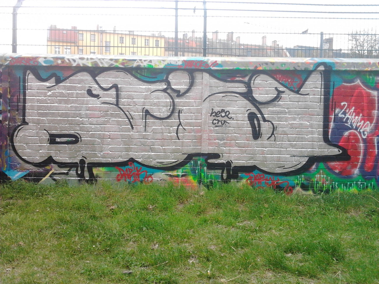 Graffiti Wall in Berlin - Photo by Hauswart1120 - BE52, B52 (2014)