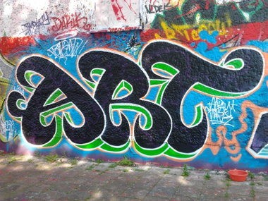 Graffiti Wall in Berlin - Photo by Hauswart1120 - ART, PABST (2014)