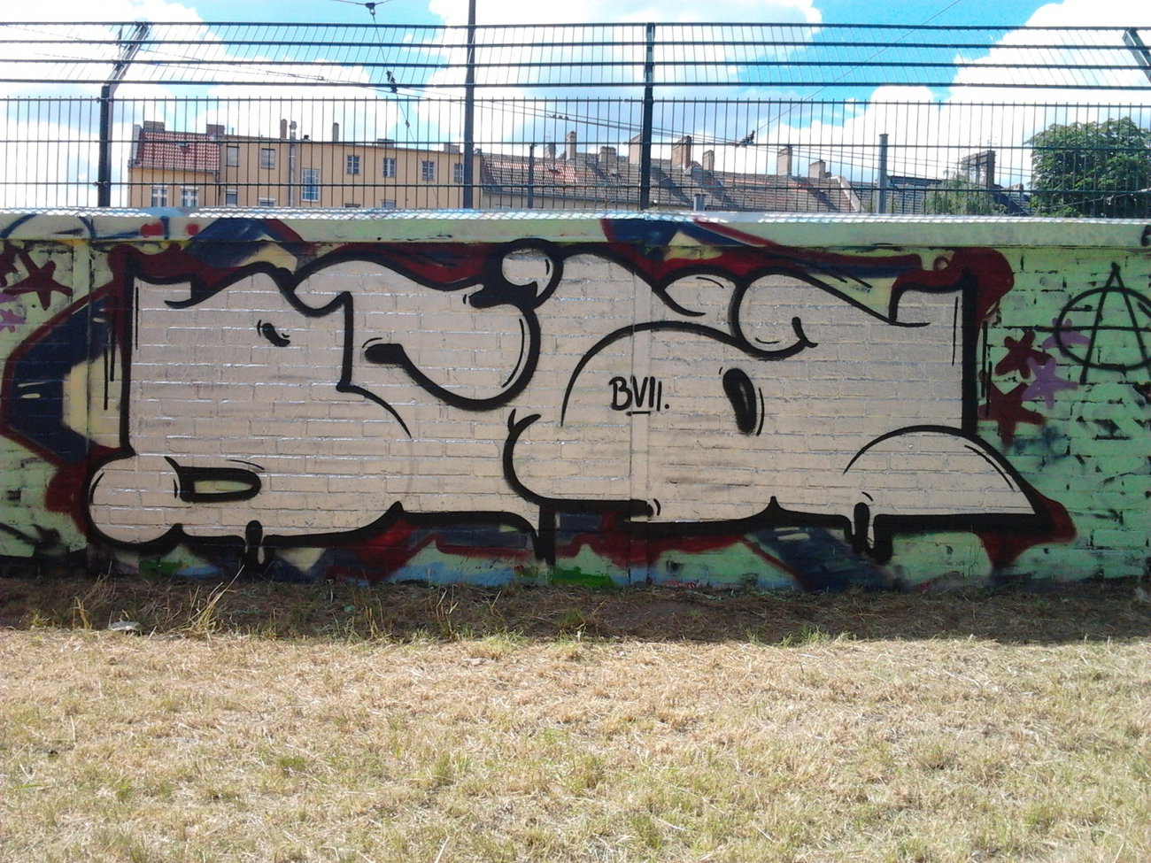 Graffiti Wall in Berlin - Photo by Hauswart1120 - BE52, B52 (2014)