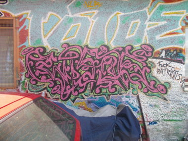 Graffiti Wall in Berlin - Photo by Hauswart1120 - WISOE, WISO, VLR (2015)