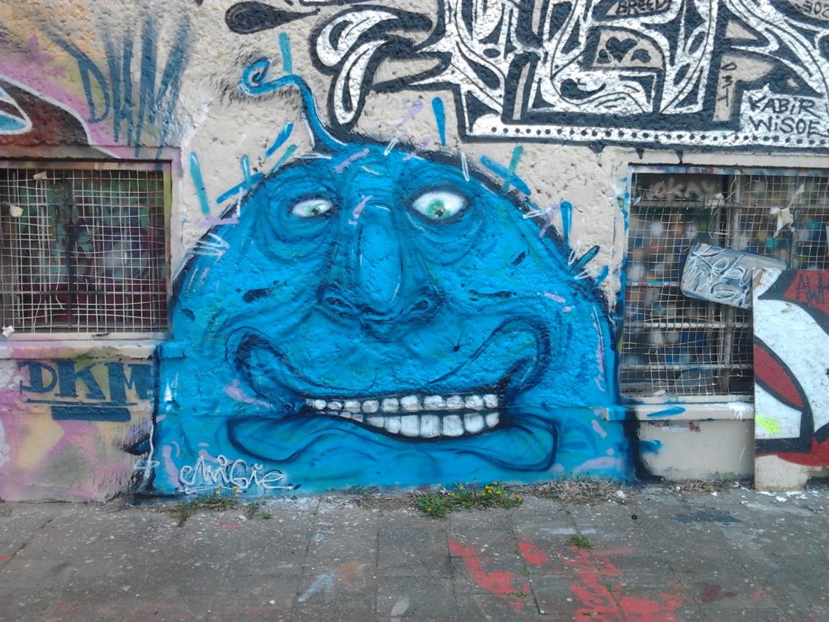 Graffiti Wall - Photo by Hauswart1120 - Migie (2015)