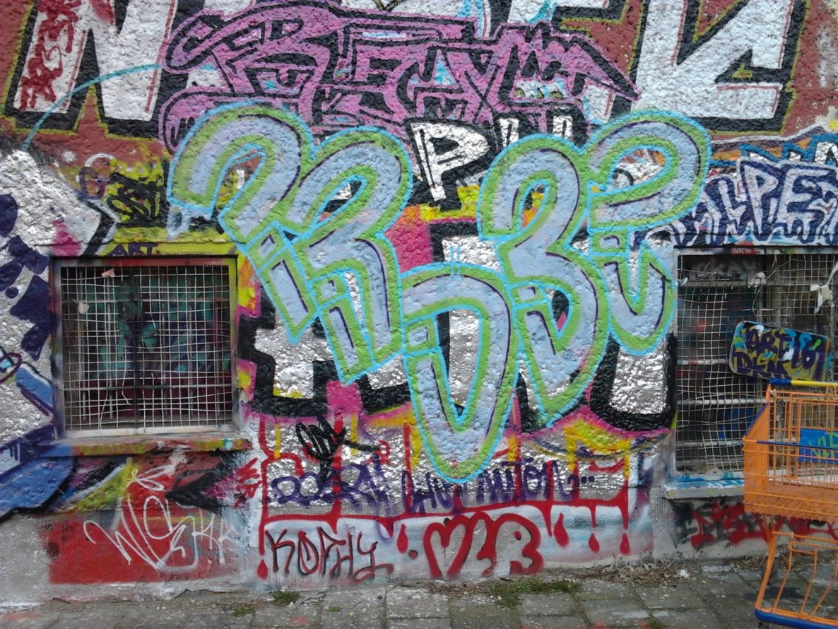 Graffiti Wall - Photo by Hauswart1120 - PROBE (2015)