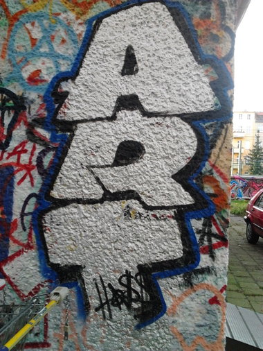 Graffiti Wall in Berlin - Photo by Hauswart1120 - ART, 2K, TWOKAY (2014)