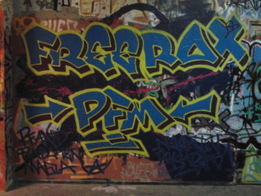 Graffiti Wall in Berlin - Photo by Hauswart1120 - free, ROX, MC (2015)