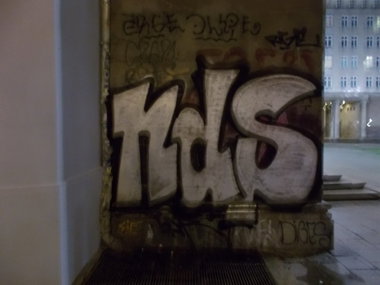 Graffiti Wall - Photo by Hauswart1120 - NDS (2015)