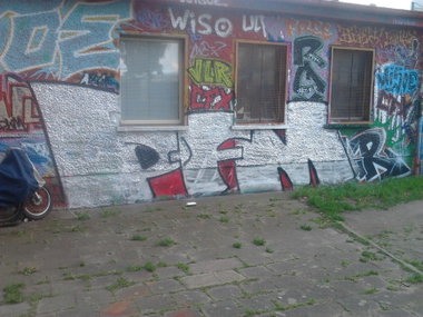 Graffiti Wall in Berlin - Photo by Hauswart1120 - PFM, FREE, MC (2015)