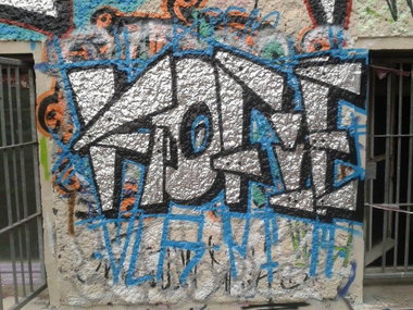 Graffiti Wall in Berlin - Photo by Hauswart1120 - KOFIE, KOPHEY, VLR (2015)